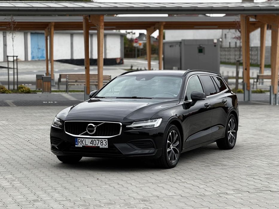 Volvo V60 2.0 197KM BENZYNA Automat Kamera,el.klapa -2021r Faktura Vat23%
