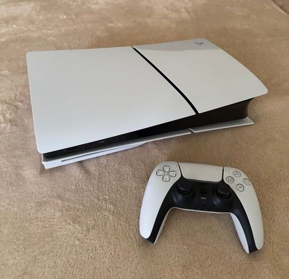 PlayStation 5 Slim 1Tb wersja z Napędem