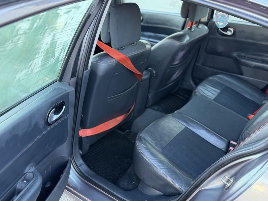 Продам Мєгана 250 л.с.