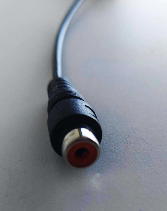 Cabo adaptador S-video Mini-DIN macho 7 Pinos / RCA Fêmea