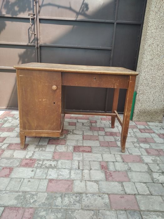 Продам письменный стол