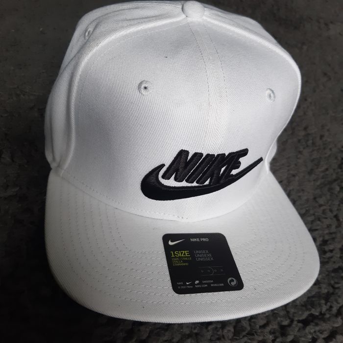 Кепка, бейсболка нова Nike   pro  gri-fit  1 size