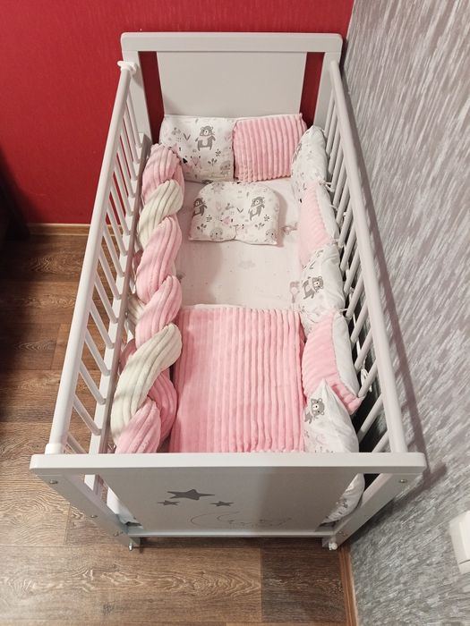 Продам детскую кроватку с маятником для деток до 3 лет