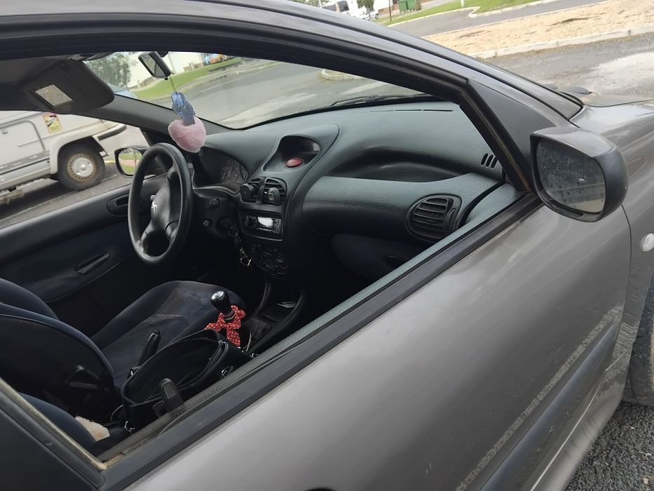 Peugeot 206 ,1.9D  5lugares