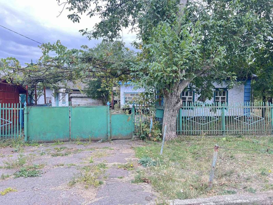 Продам будинок у м. Верхівцеве.