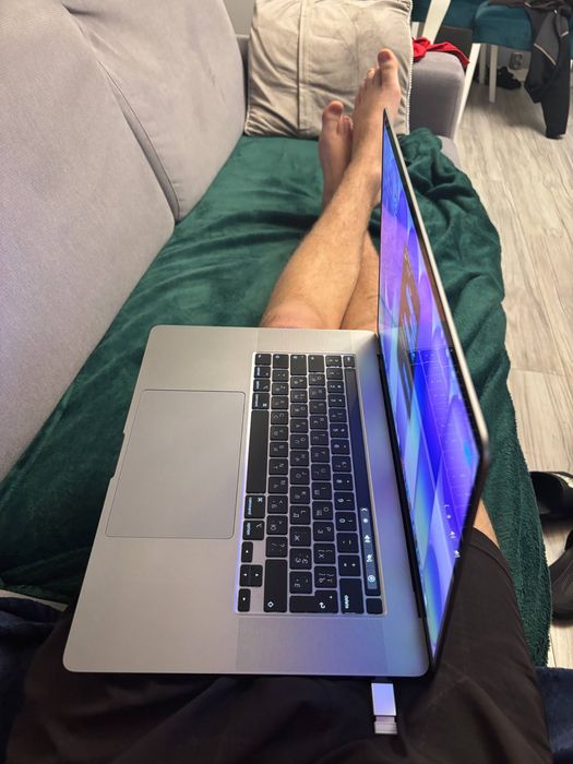 MacBook pro16 2019