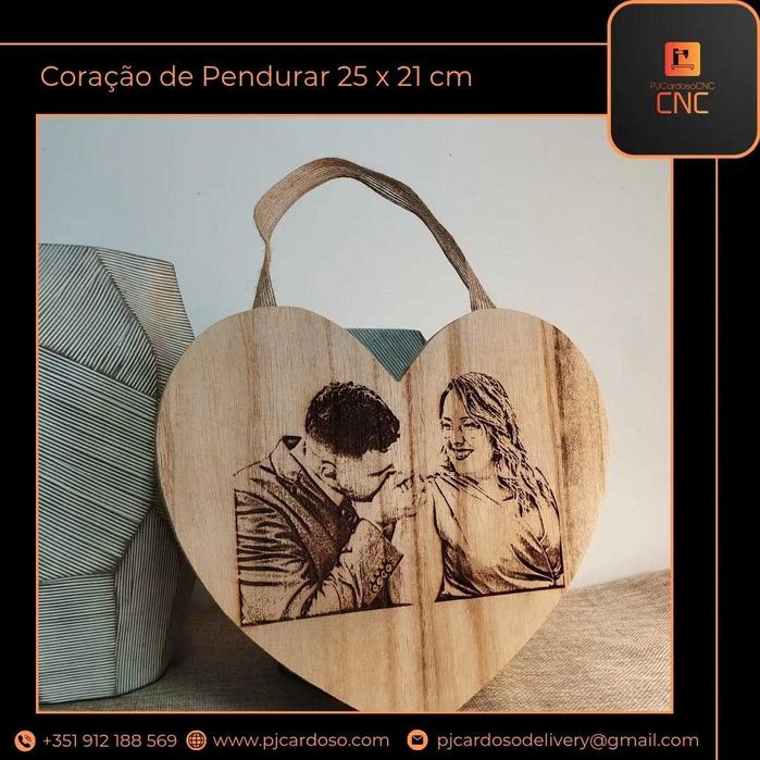 Coração de Pendurar Personalizado 25 x 21 cm