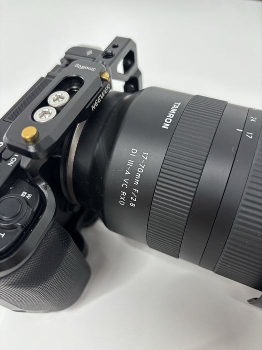 Objetiva Tamron 17-70mm Sony