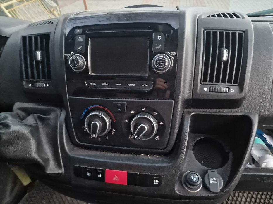 Pegeot Boxter bus 2015