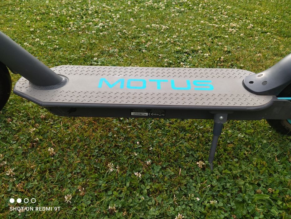 Hulajnoga elektryczna MOTUS SCOOTY 10LITE
