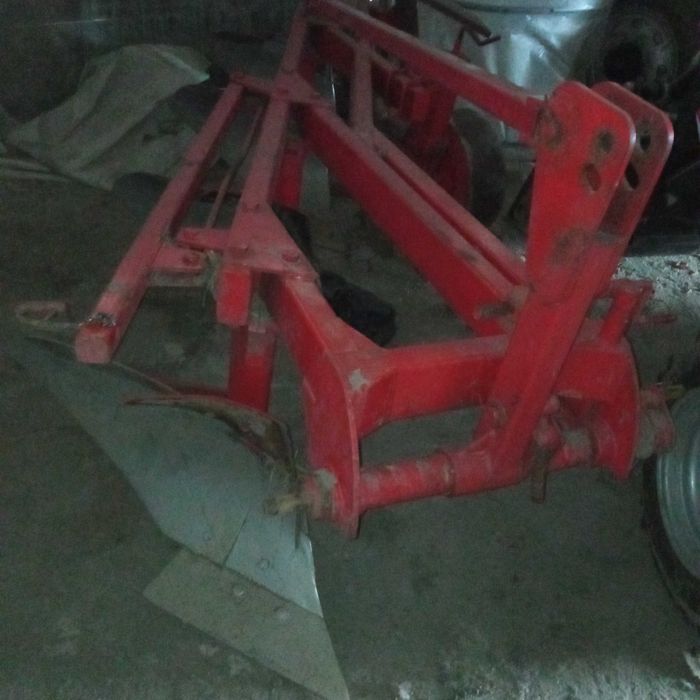 Pług 4 skibowy Jednobelkowy Oprysk Rozsiew