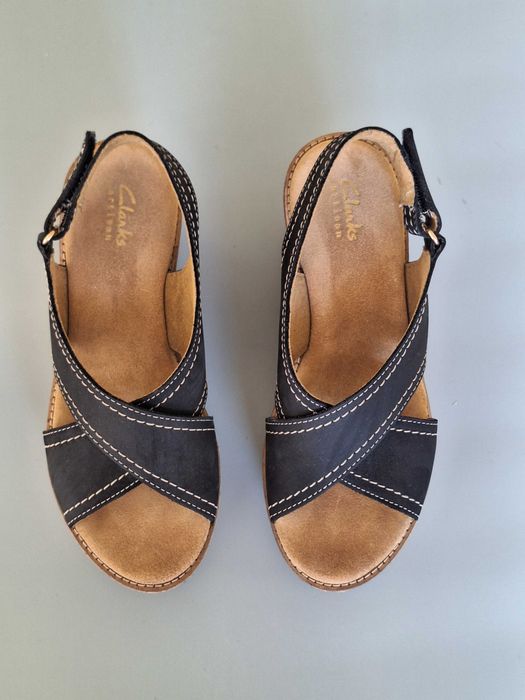 Босоніжки Clarks жіночі шкіряні  36 /23 см сандали женские взуття жіноче босоножки сандалі