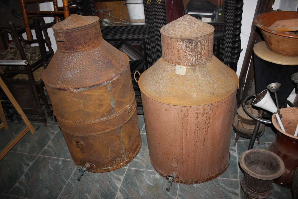 Talhas de azeite antigas - Grande formato - Em metal