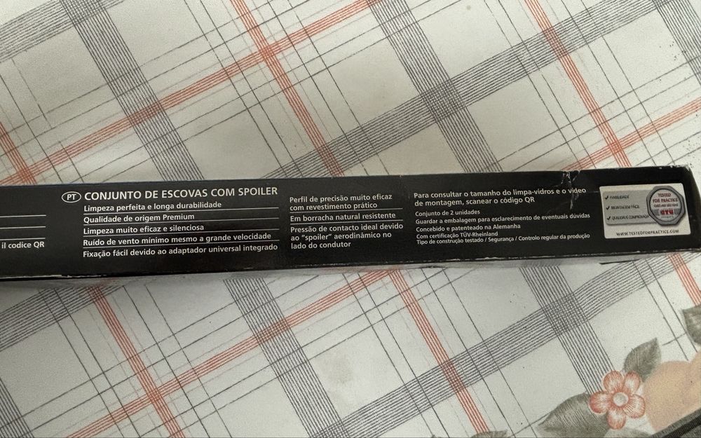 Escovas Limpa Para-Brisas adaptável a Diversos Modelos Automóveis
