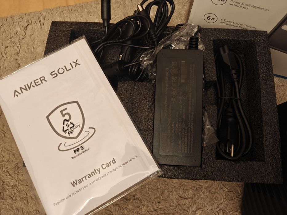 Зарядна станція Anker 535 PowerHouse 512 Wh