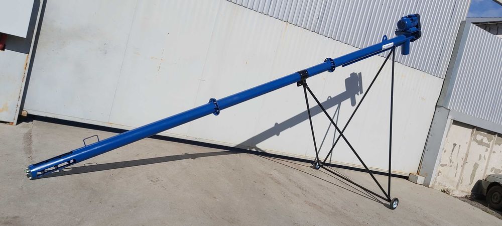 Шнековый погрузчик, подборщик, загрузчик зерна