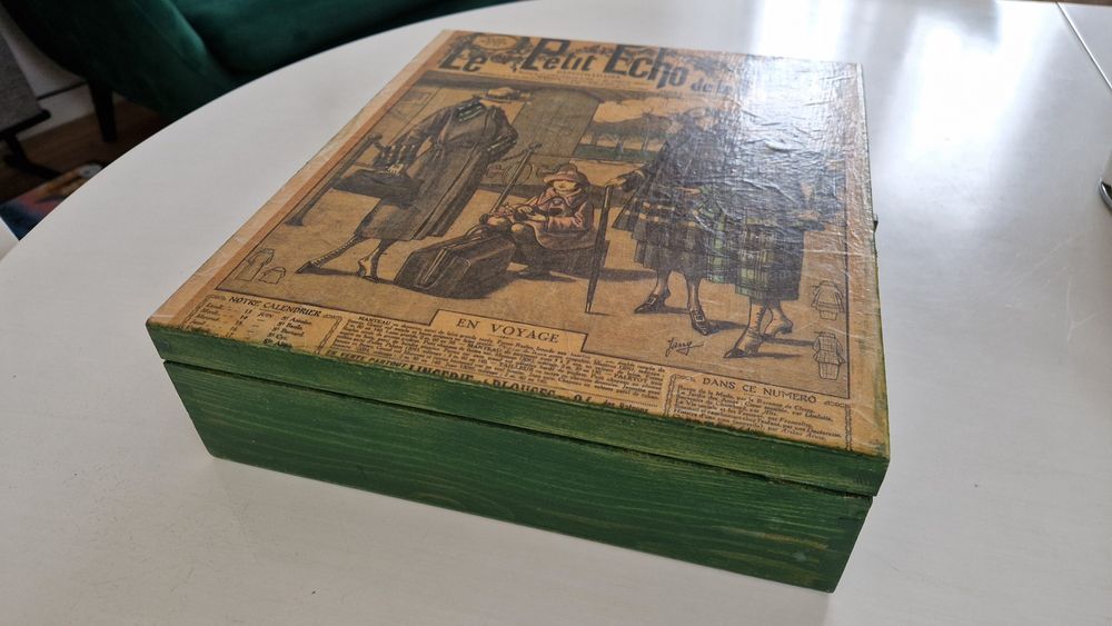 Duża zamykana skrzynka na herbaty decoupage