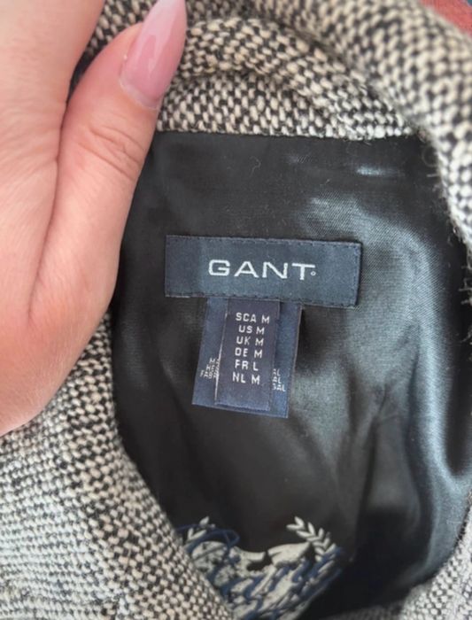 Casaco da Gant em bom estado