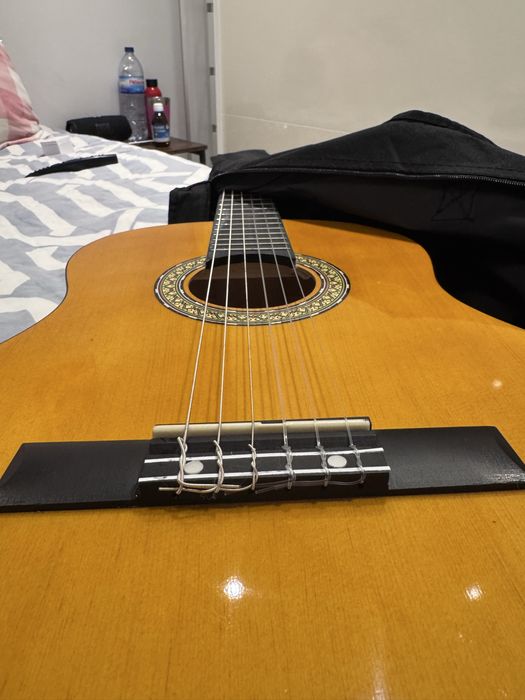 Vendo Violão Gemma! Novo