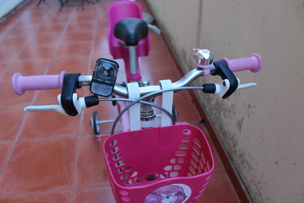 Bicicleta infantil B’Twin Decathlon 4–6 anos com rodinhas