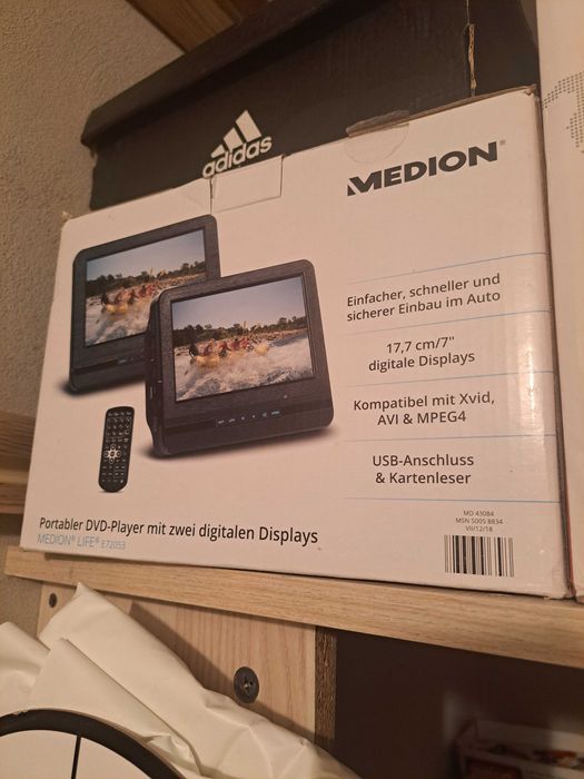 Przenośne DVD do auta