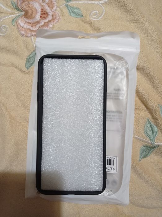 Продам новий чехол на iPhone 8 plus