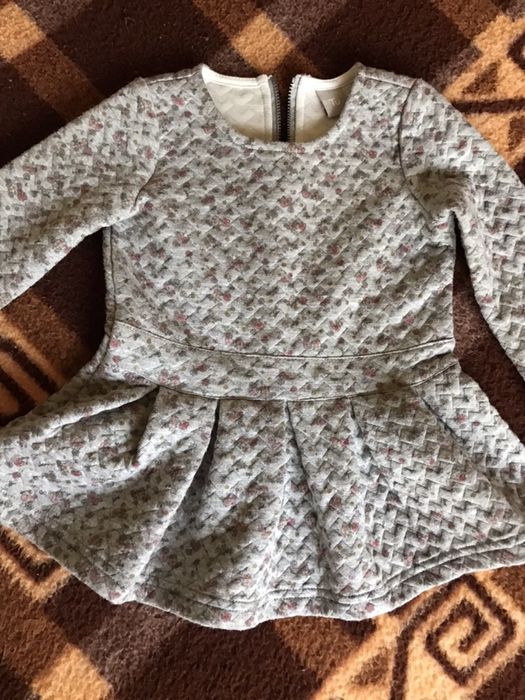 Продам тёплое платье фирмы TU 86 рост