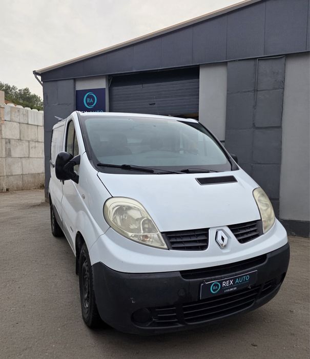 Renault Trafic II Van