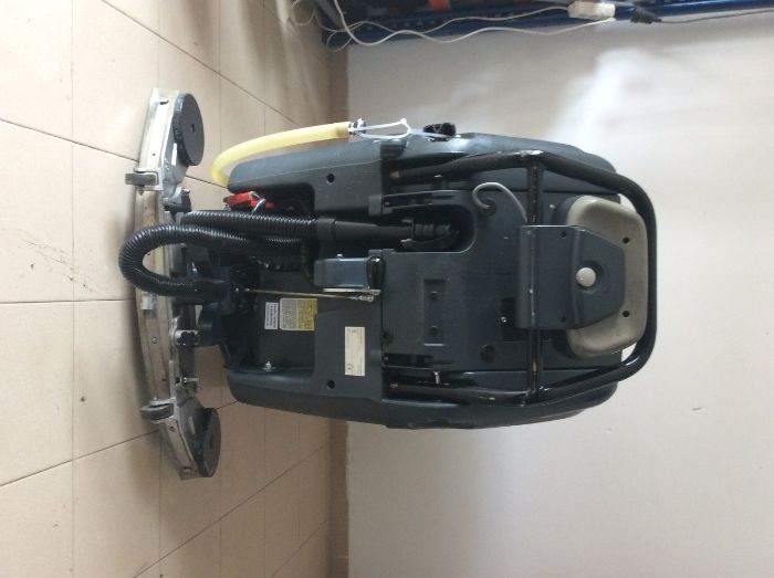 Lavadora aspiradora Nilfisk BA751