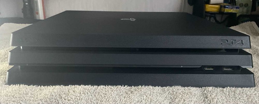 PS4 PRO CUH-7208B остання ревізія