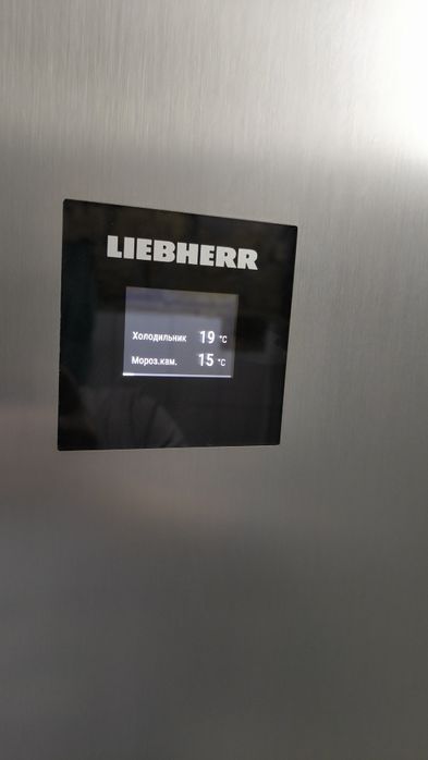 Холодильник(Новий) Liebherr CNsfc 573i з EasyFresh та NoFrost