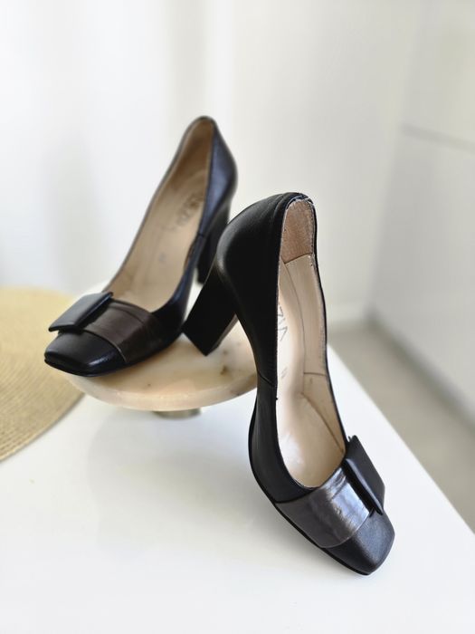 Skórzane buty na obcasie VENEZIA r.38