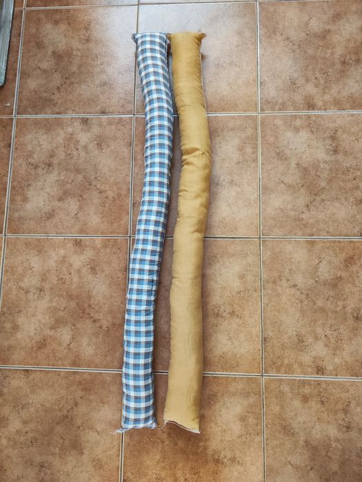 2 Rolos Tapa Vento ou Pó para portas e janelas