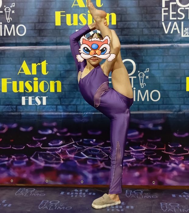 Комбінезон для виступів гімнастики