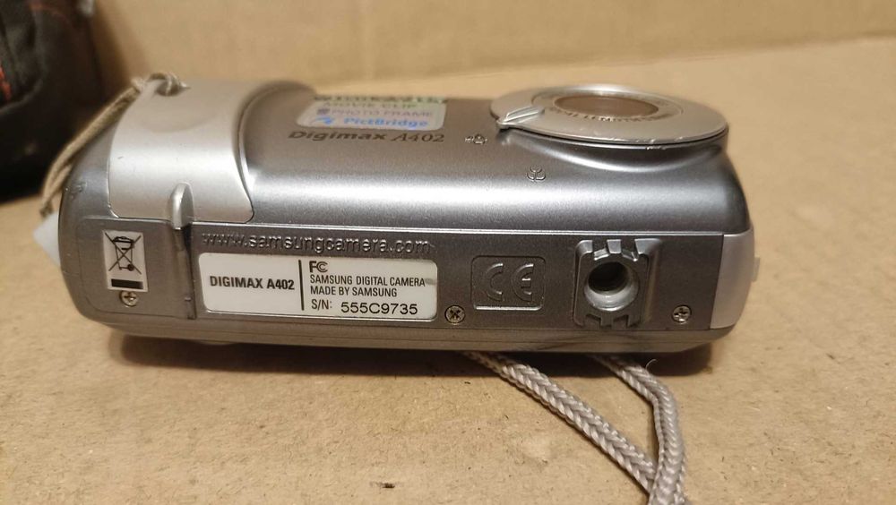 Aparat cyfrowy z pokrowcem : SAMSUNG Digimax A402