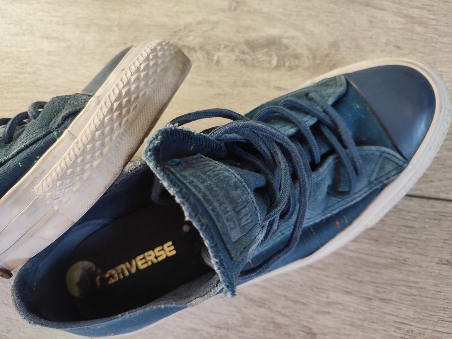 Converse granatowe
