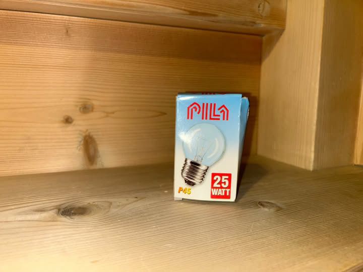 Żarówka Pila 25W
