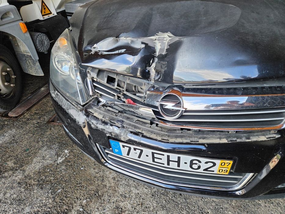 OPEL ASTRA 1.7CDTI  acidentado