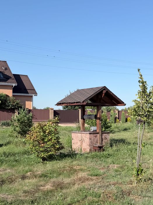 Продам земельну ділянку 11,75 сотки біля Десни. Село Рожни, СТ “Зачарована Десна”. Закрита територія. Ціна 1800 USD за сотку
