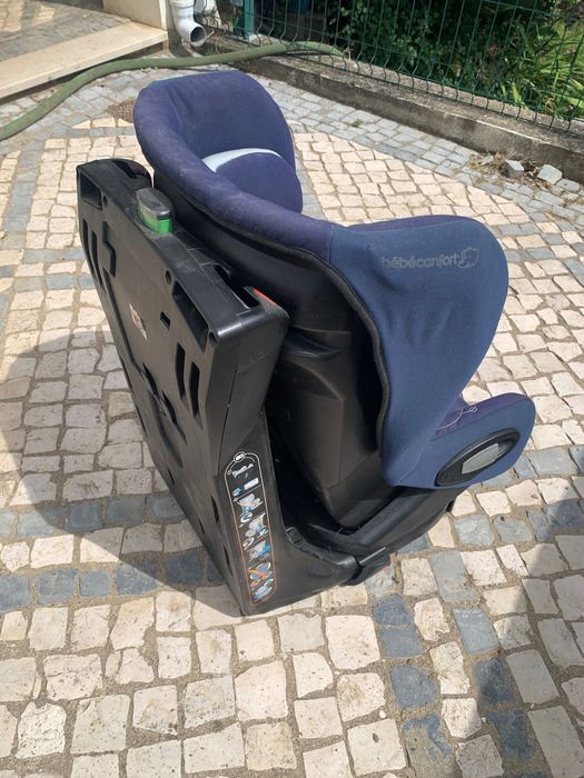 Cadeira Auto Bébé Confort Axiss (Giratória 90°) – Em bom estado