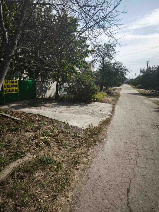 Продам газифікований будинок 100,1 кв.м зі зручностями та ділян 15сот