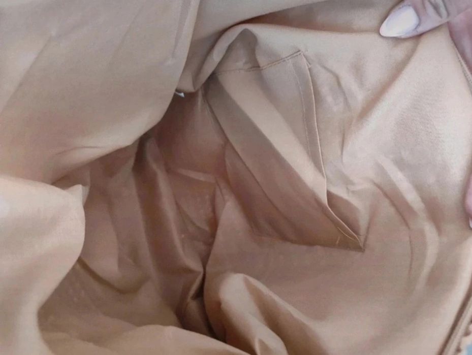 Torebka damska torba słomiana pleciona na ramię beżowa brązowa Guess