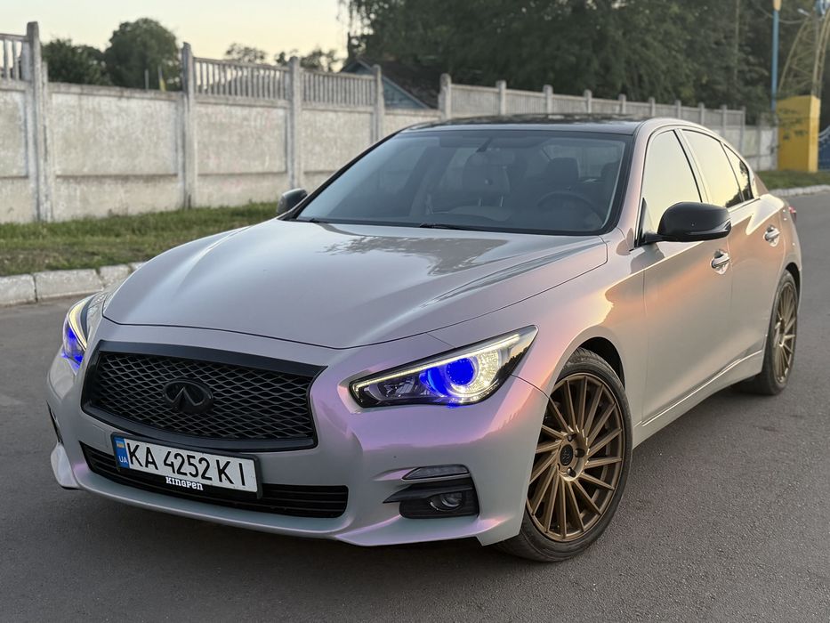 Infiniti q50 2014 3.7 gbo