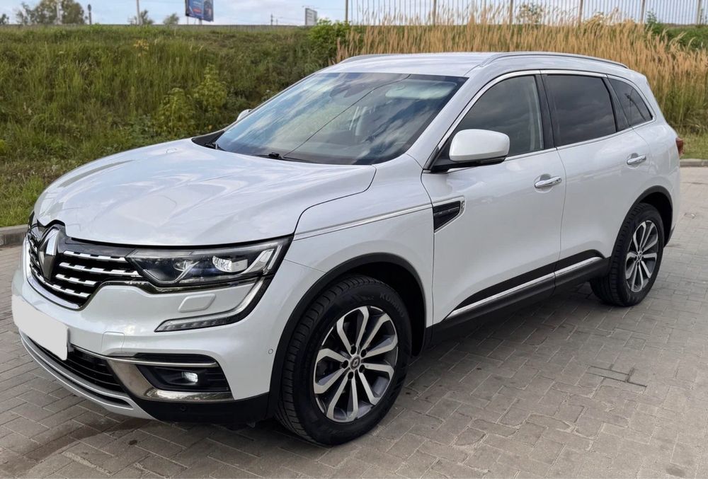 Продам Renault Koleos білого кольору, року випуску 2018 року. Пробіг 127 000 кілометрів. Об'єм двигуна 2 л, потужність 177 кінських сил, дизельний двигун, повний привід. Автомобіль оснащений системою курсової стійкості (ESP), підігрівом передніх сидінь, шкіряним салоном та камерою заднього виду. Відмінний стан, доглянутий автомобіль. Телефонуйте!
Машина у рідному забарвленні.
І повністю обслужена.