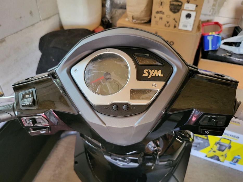 Скутер Sym Symphony ST 200