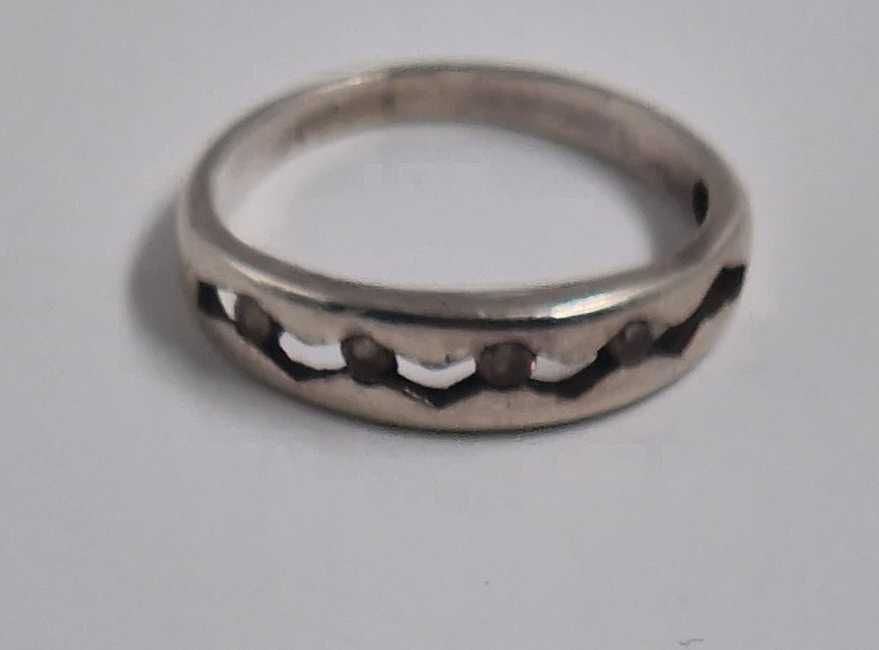 Srebrny pierścionek 925 1,80g rozm 12 / Nowy Lombard / TG