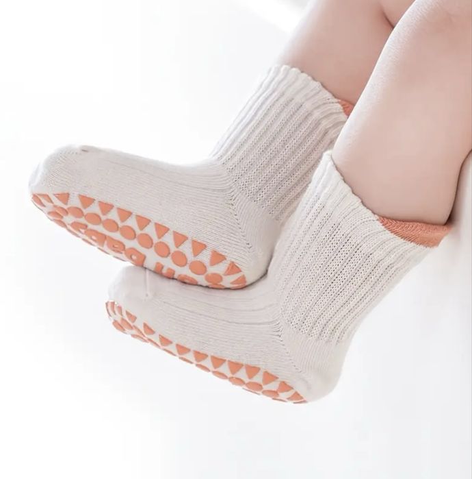 Дитячі антиковзкі шкарпетки М