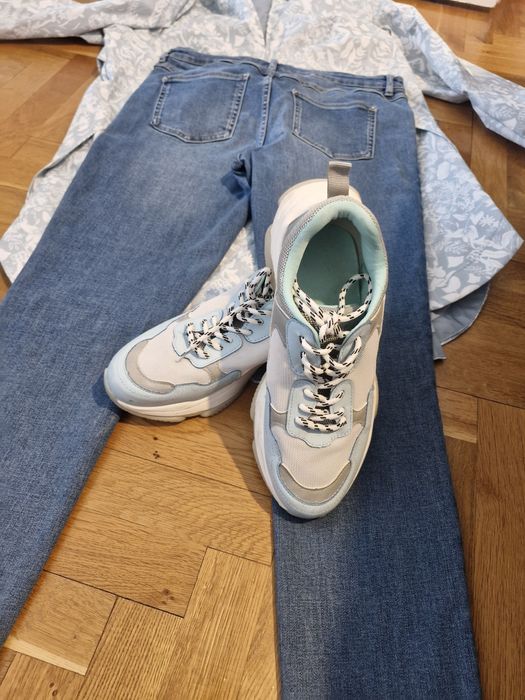 Buty sportowe damskie 40