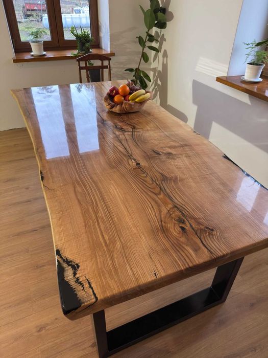 Stół jesionowy na salony