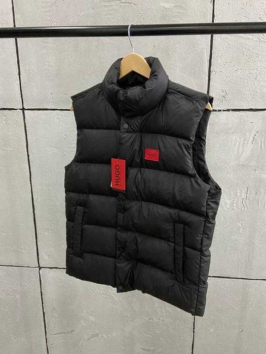 Жилетка HUGO BOSS новая мужская безрукавка пуховая матовая оригинал